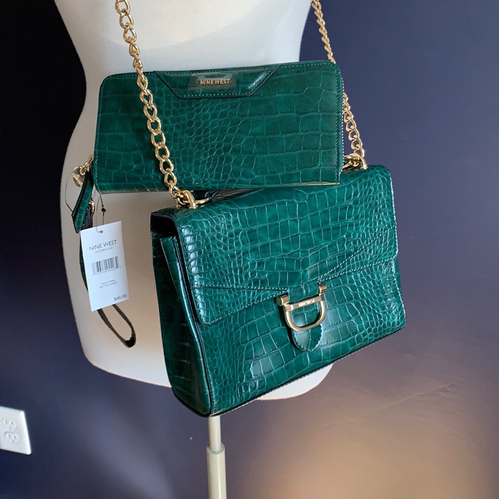 NWT 2pc matching bag and wallet.  Nine West